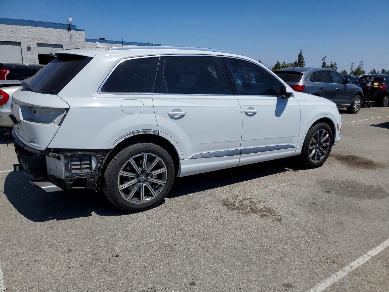2017 AUDI Q7 quattro Premium Plus