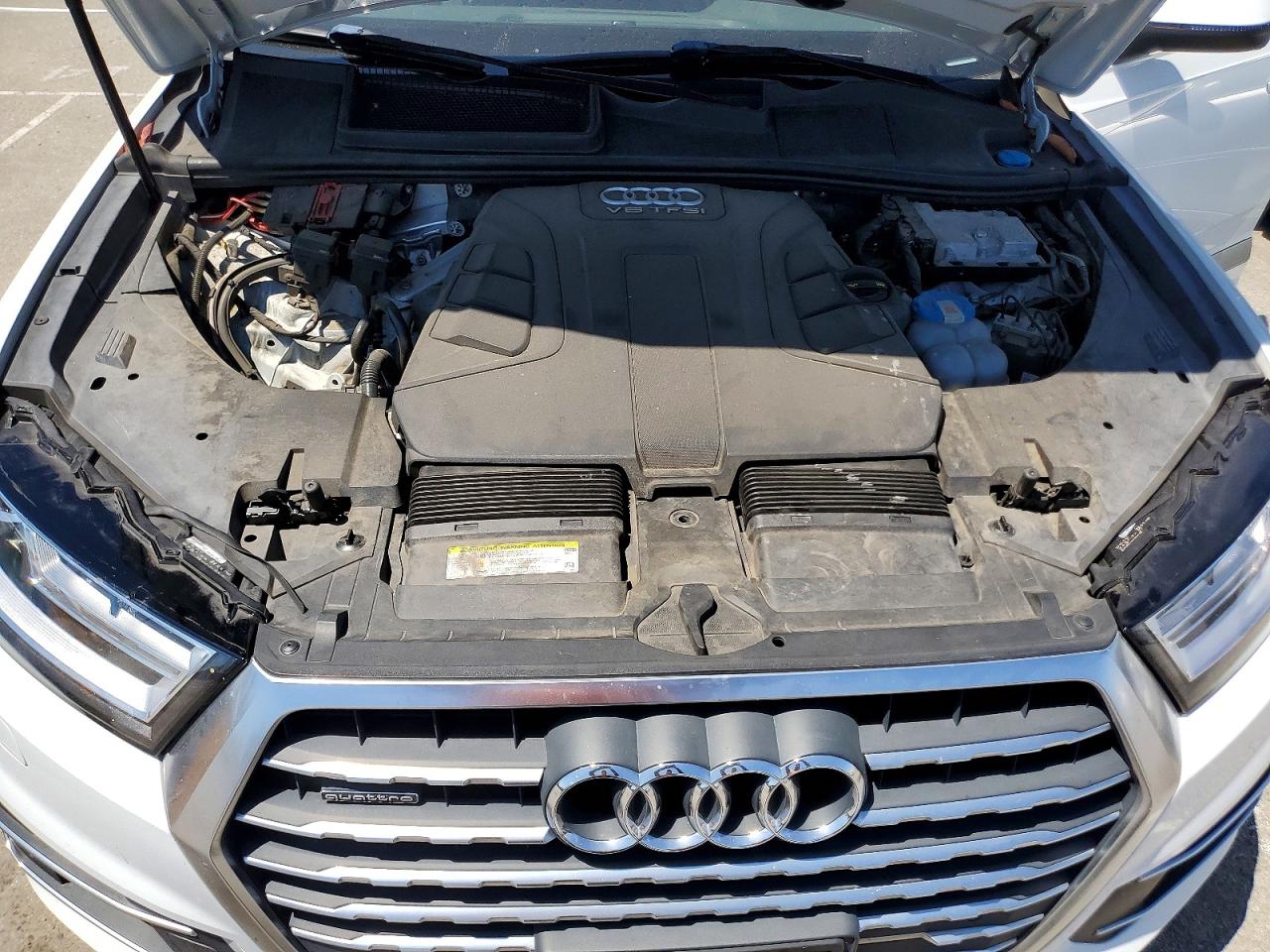 2017 AUDI Q7 quattro Premium Plus