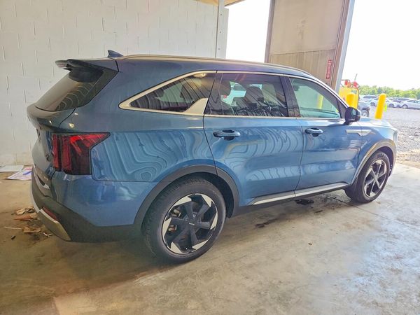 2025 KIA SORENTO