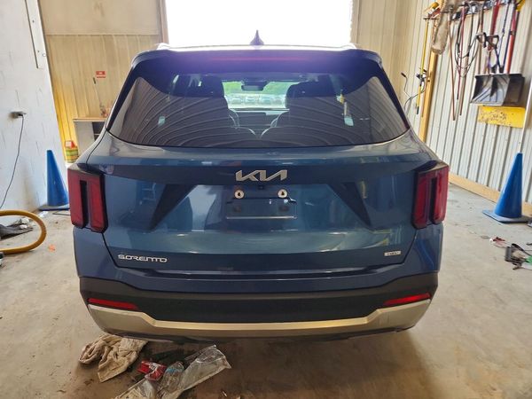 2025 KIA SORENTO