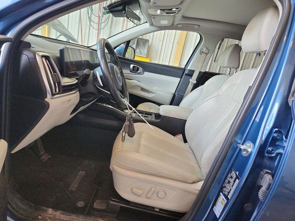2025 KIA SORENTO