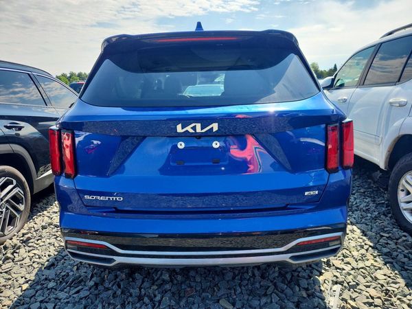 2023 KIA SORENTO