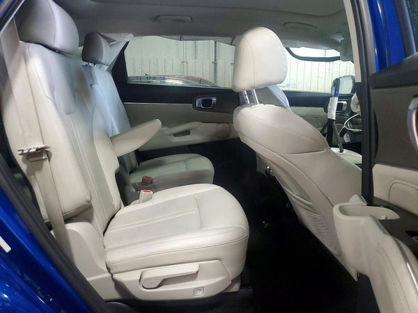 2023 KIA SORENTO