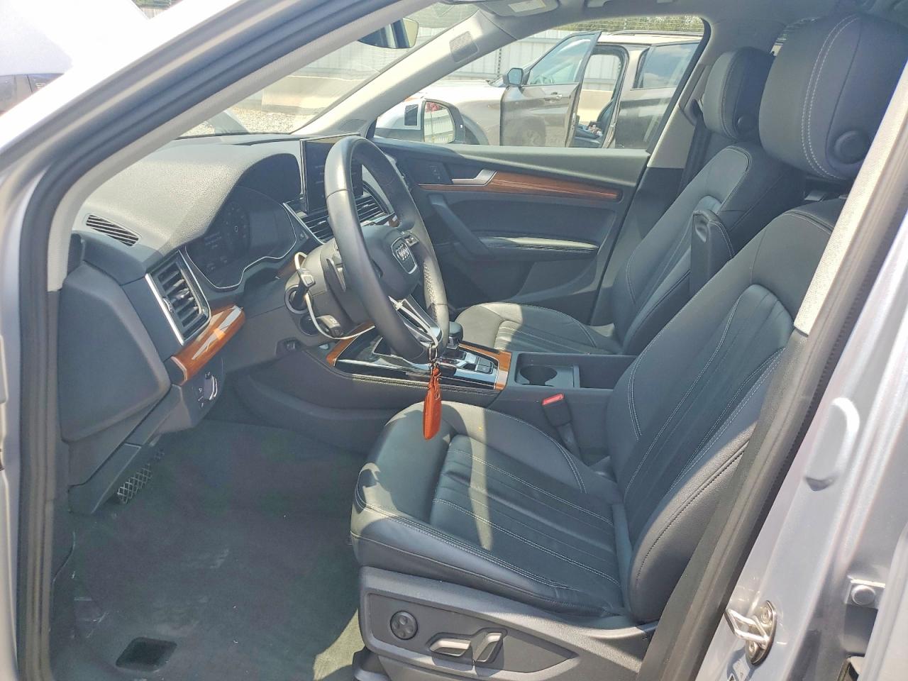 2023 AUDI Q5 quattro Premium Plus
