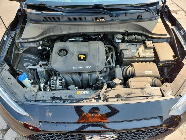 2020 HYUNDAI KONA SEL