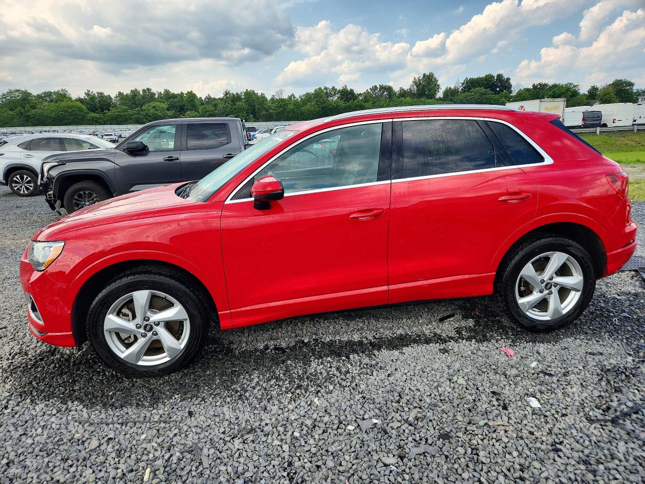 2022 AUDI Q3 quattro Premium