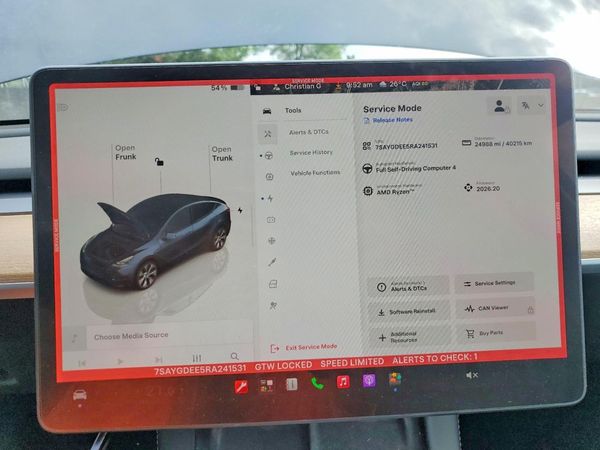 2024 TESLA MODEL Y