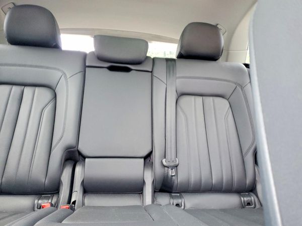 2018 AUDI Q5 quattro Premium Plus