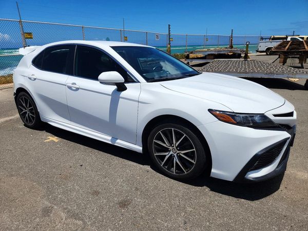 2021 TOYOTA CAMRY SE + Convenient Pkg — Passenger 3/4