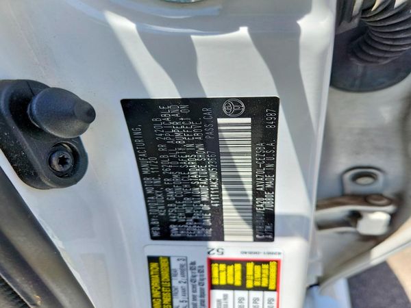 2021 TOYOTA CAMRY SE + Convenient Pkg — VINS