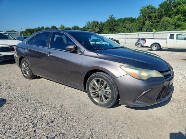 2015 TOYOTA CAMRY