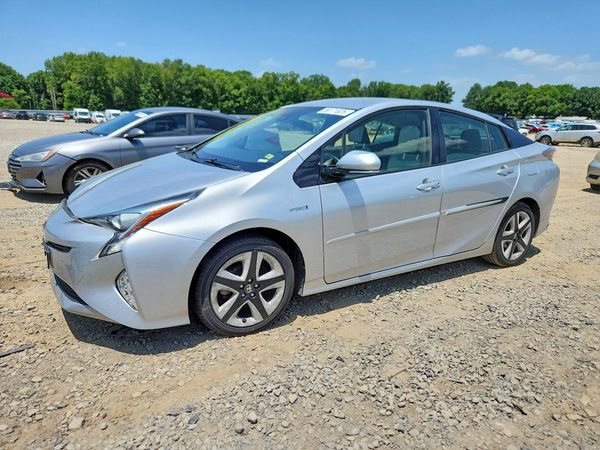 2017 TOYOTA PRIUS