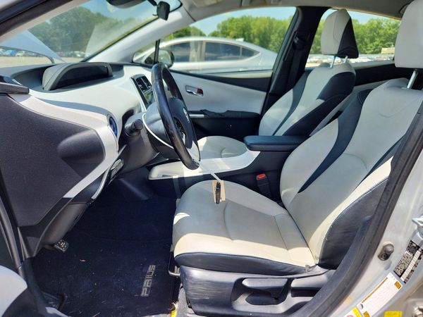 2017 TOYOTA PRIUS