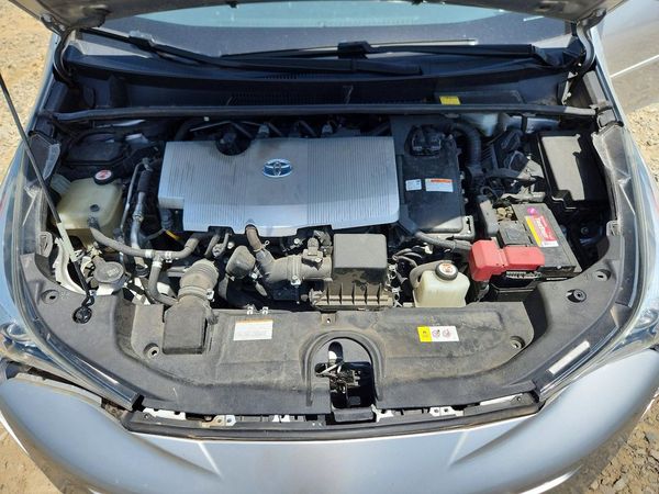 2017 TOYOTA PRIUS