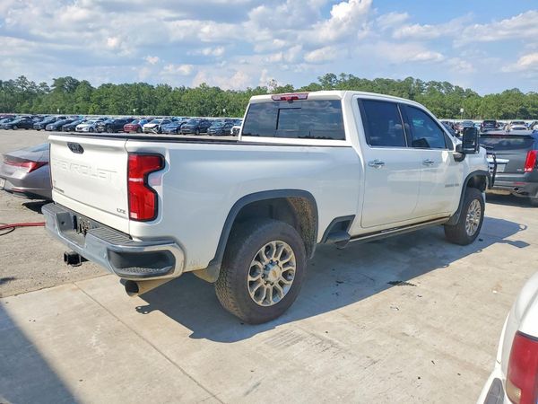 2025 CHEVROLET SILVERADO LTZ