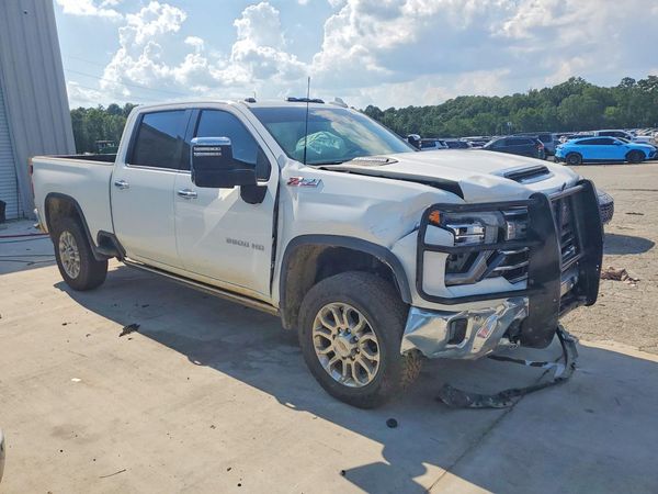 2025 CHEVROLET SILVERADO LTZ