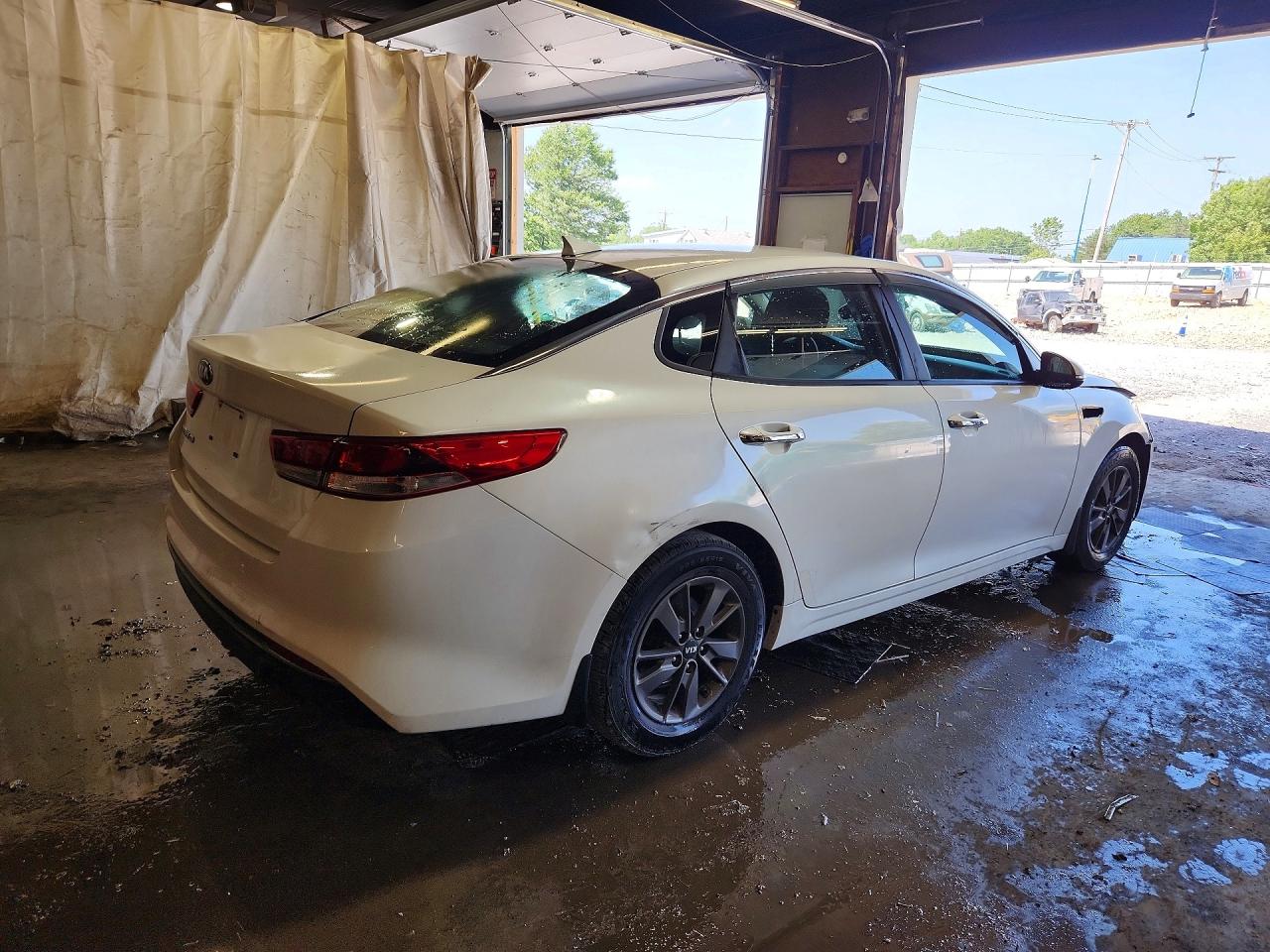2016 KIA OPTIMA LX