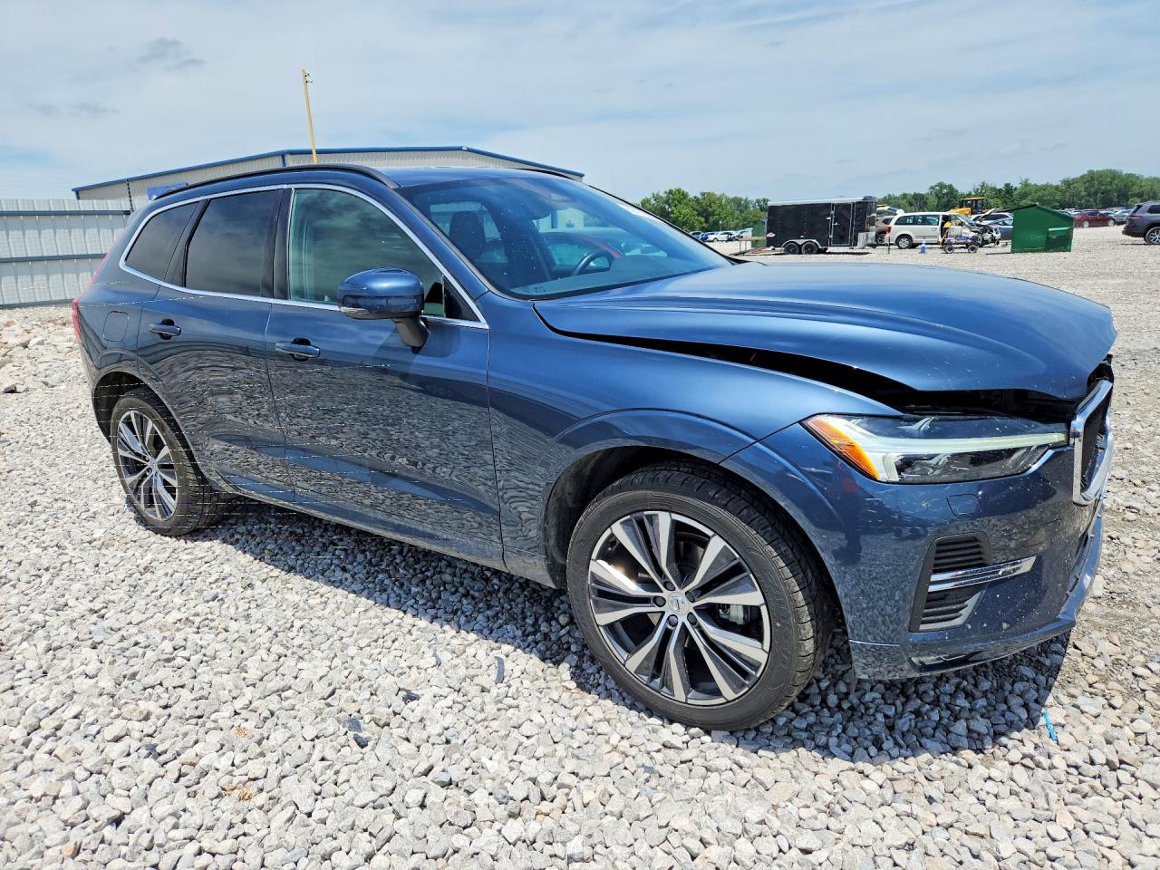 2022 VOLVO XC60 Momentum (excl S60)