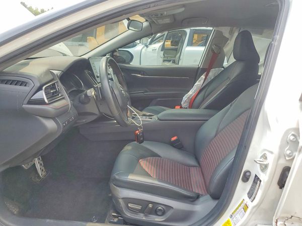 2021 TOYOTA CAMRY XSE — DENT