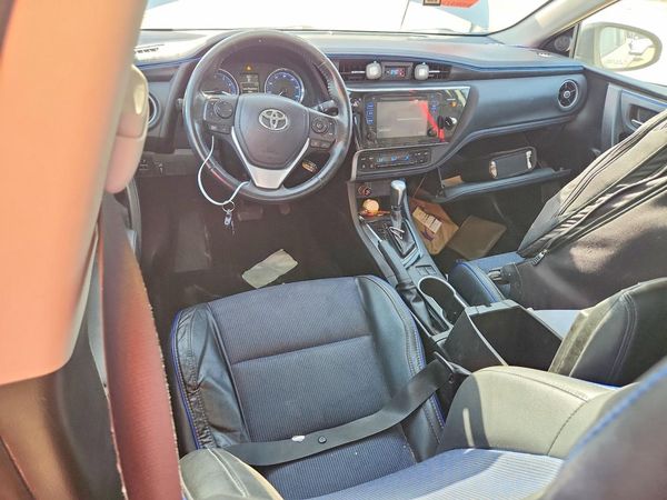 2017 TOYOTA COROLLA