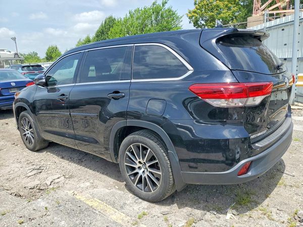 2017 TOYOTA HIGHLANDER SE/XLE
