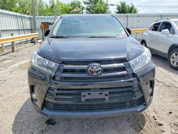 2017 TOYOTA HIGHLANDER SE/XLE