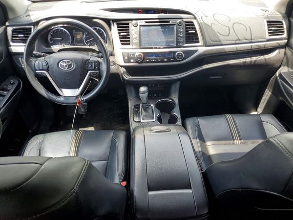 2017 TOYOTA HIGHLANDER SE/XLE