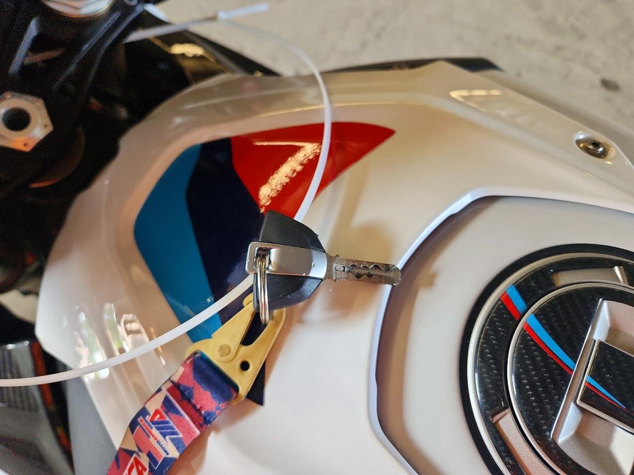 2021 BMW S 1000