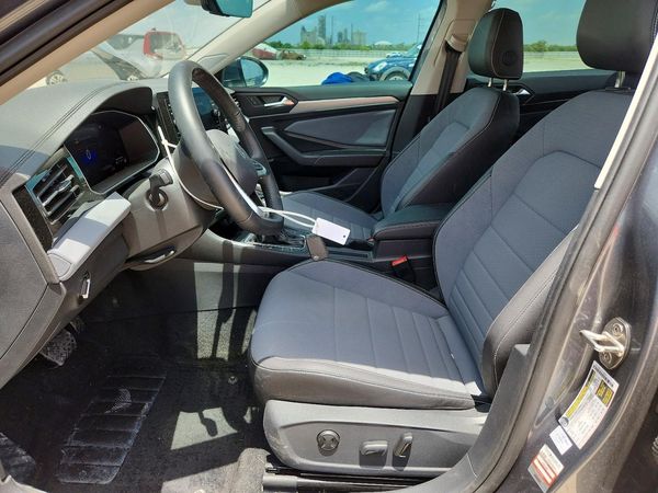 2025 VOLKSWAGEN JETTA SE
