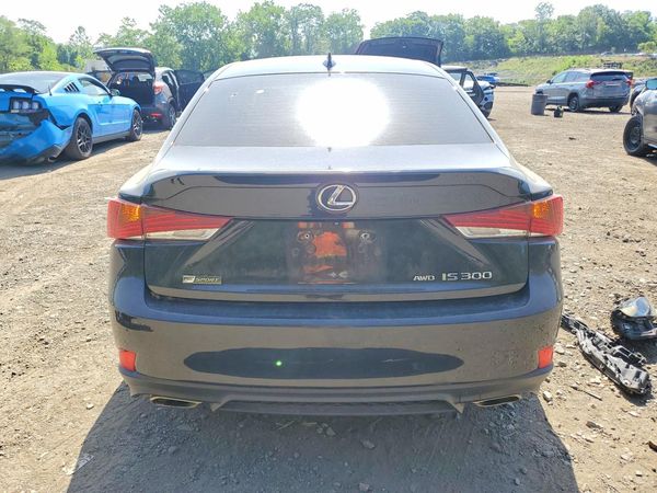 2018 LEXUS IS 300