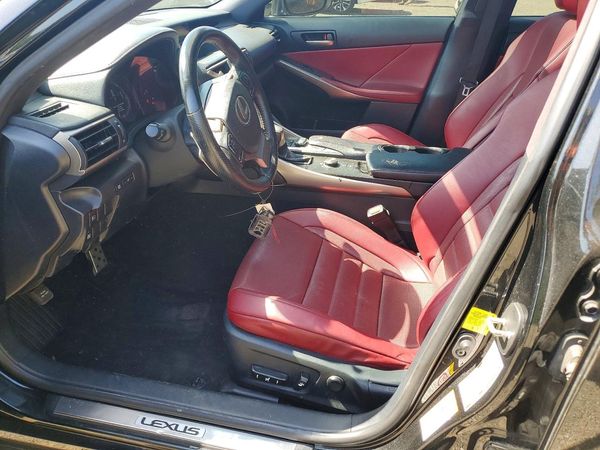 2018 LEXUS IS 300