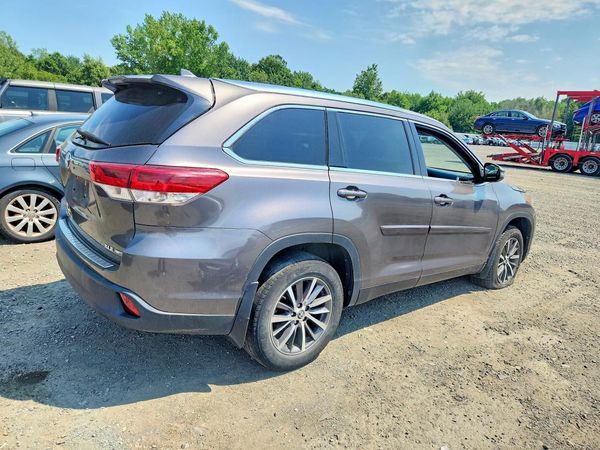 2019 TOYOTA HIGHLANDER SE/XLE