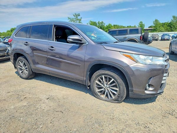 2019 TOYOTA HIGHLANDER SE/XLE