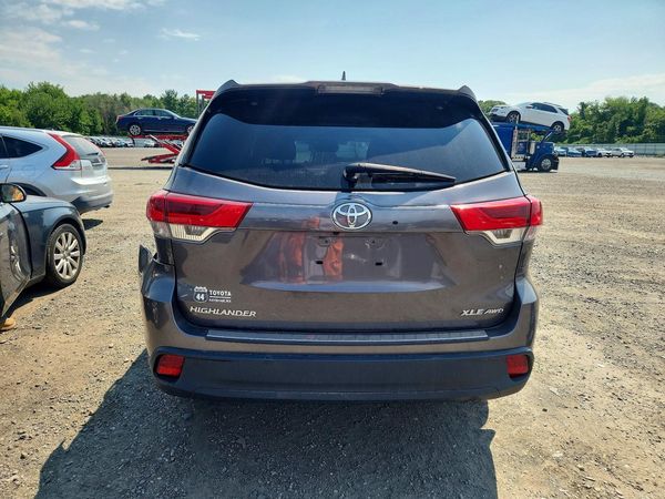 2019 TOYOTA HIGHLANDER SE/XLE