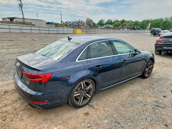2017 AUDI A4 quattro Premium Plus