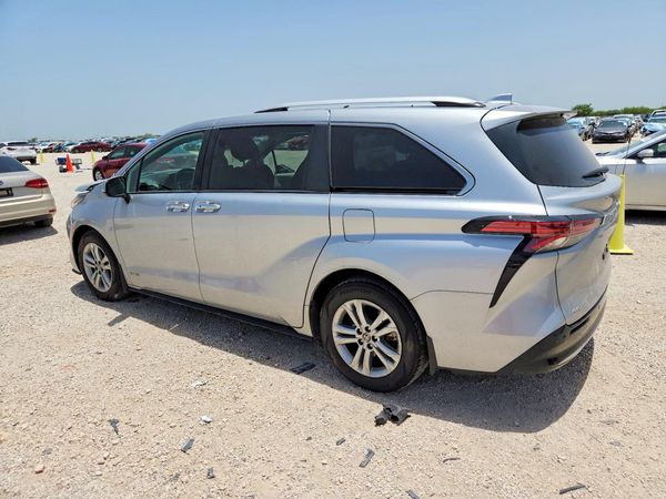 2021 TOYOTA SIENNA
