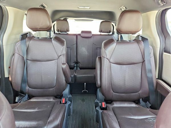 2021 TOYOTA SIENNA