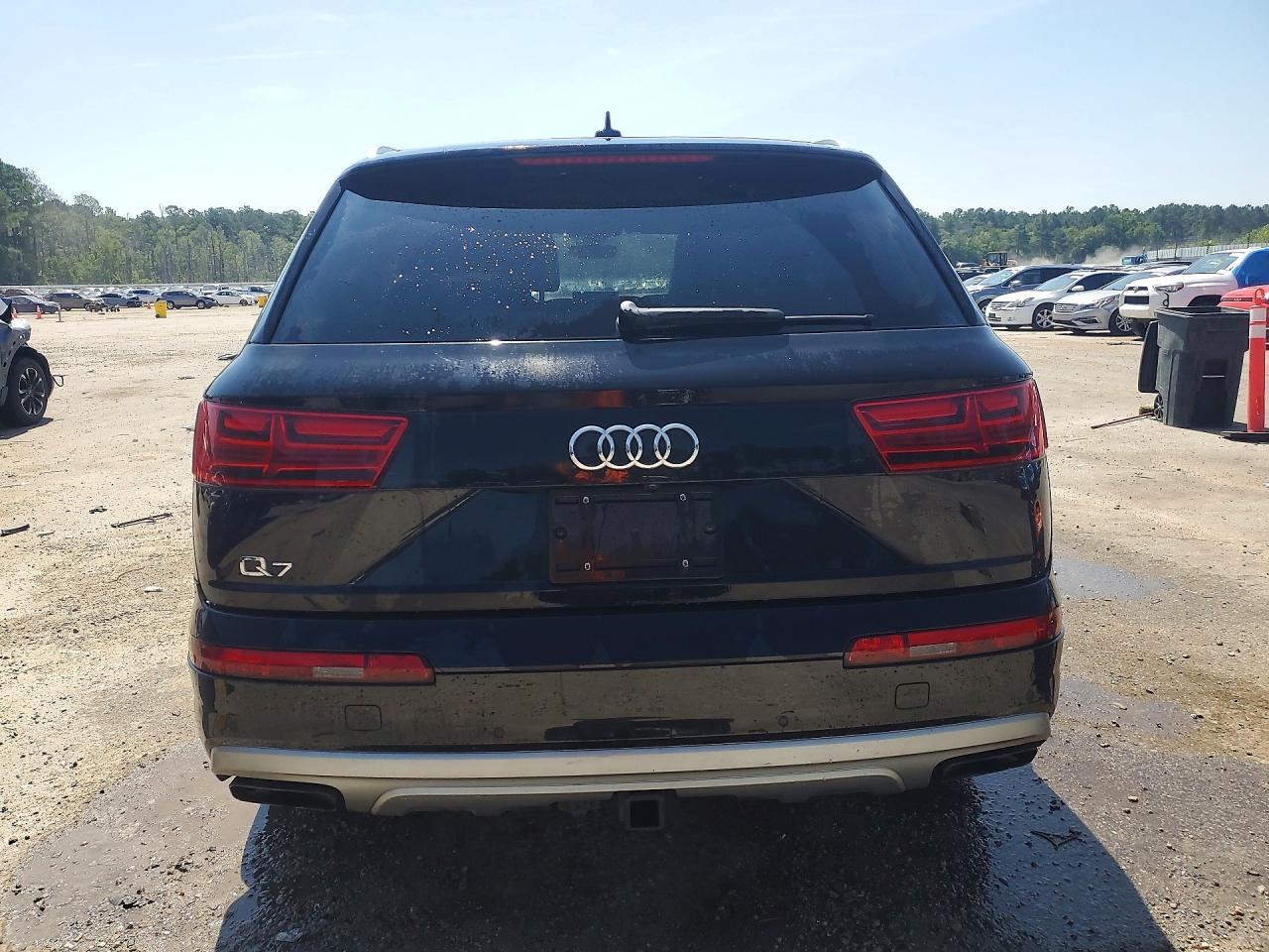 2019 AUDI Q7 quattro Prestige