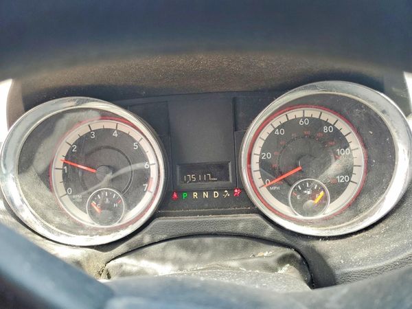 2014 DODGE GRAND CARAVAN SE