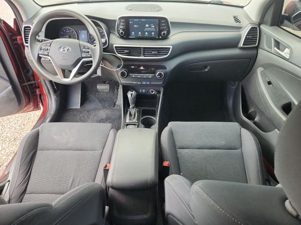 2019 HYUNDAI TUCSON SE