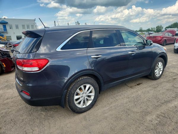 2016 KIA SORENTO L / LX