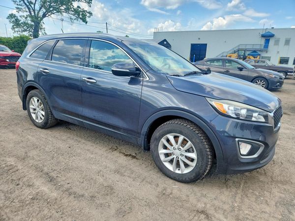 2016 KIA SORENTO L / LX