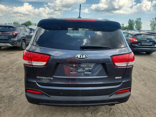 2016 KIA SORENTO L / LX