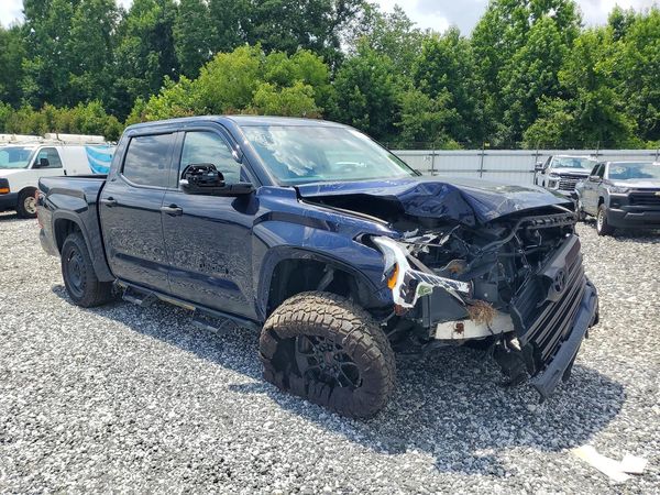 2022 TOYOTA TUNDRA