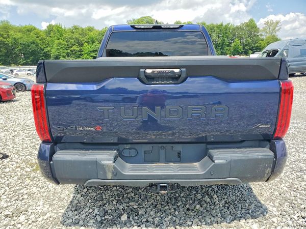 2022 TOYOTA TUNDRA