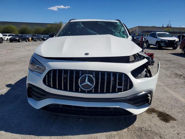 2022 MERCEDES-BENZ GLA AMG GLA35