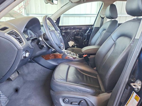 2012 AUDI Q5 Premium Plus