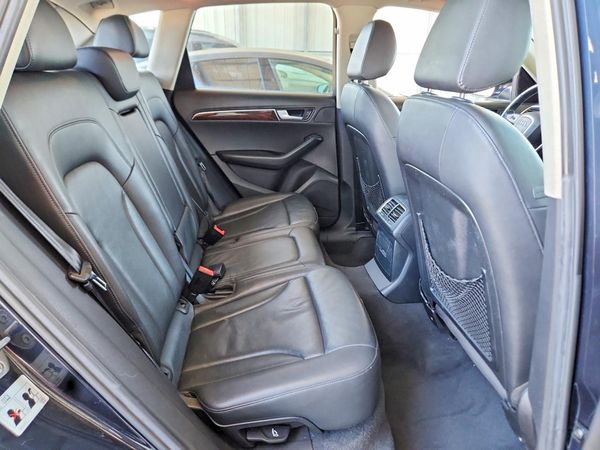 2012 AUDI Q5 Premium Plus