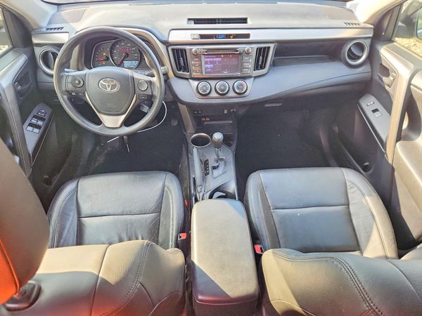 2015 TOYOTA RAV4