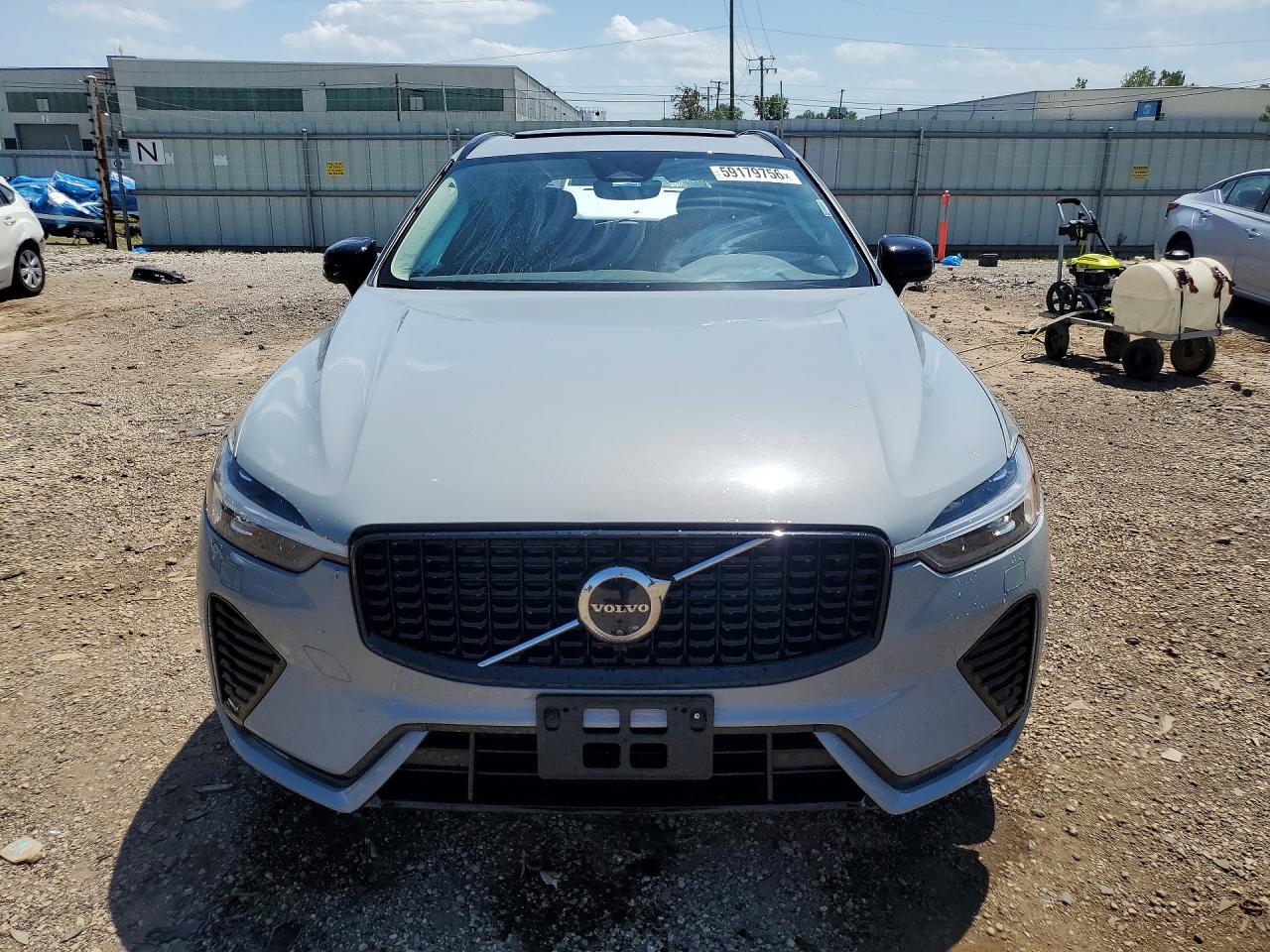 2025 VOLVO XC60 Plus Dark